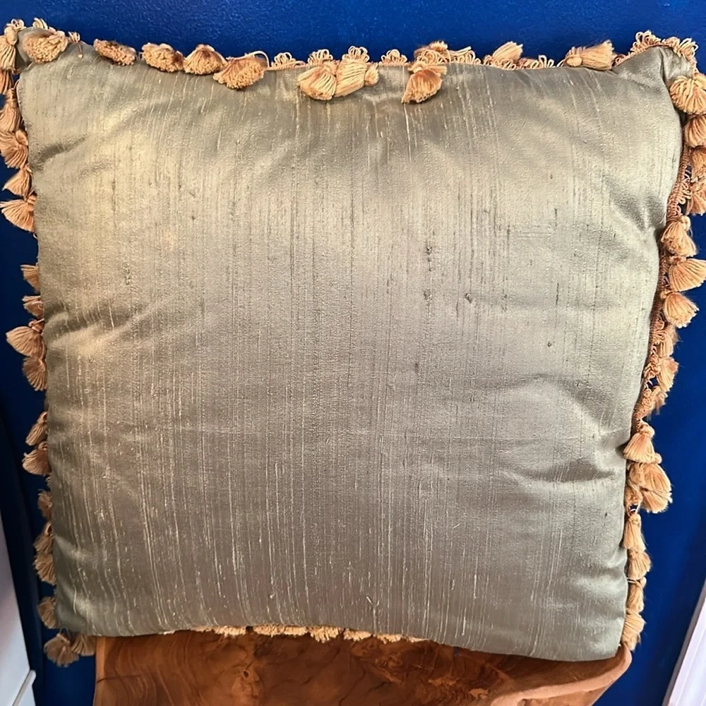 Vintage Set of 2 Floral French Tapestry Satin Back Throw Pillows with Fringe 20”